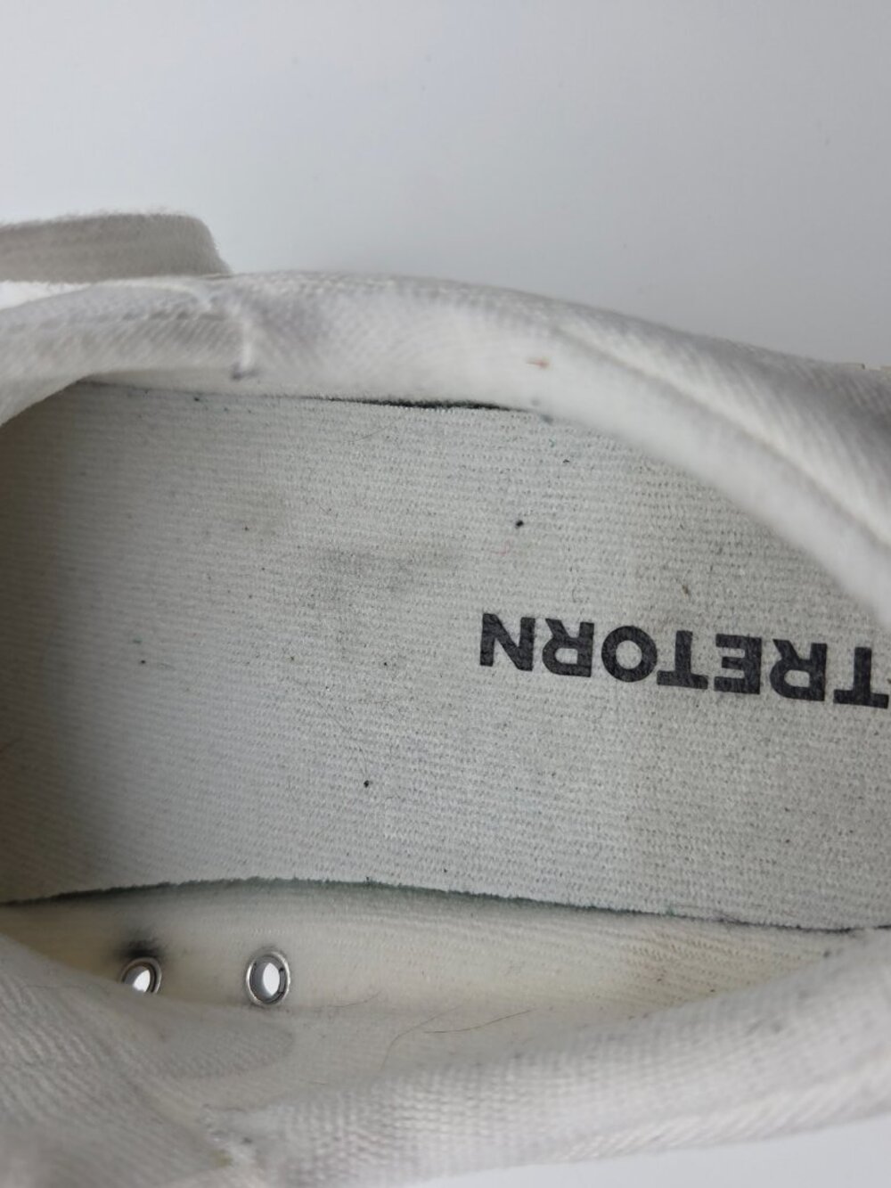 Tretorn All-White Low-Top Canvas Sneakers Size 8 - Picture 8 of 8